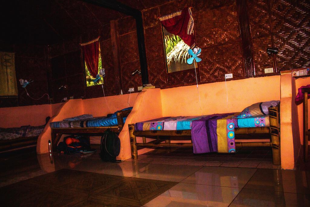 Lennon'S Place Backpacker Hostel Панглао Экстерьер фото